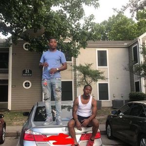 Meet your Posher, Devin